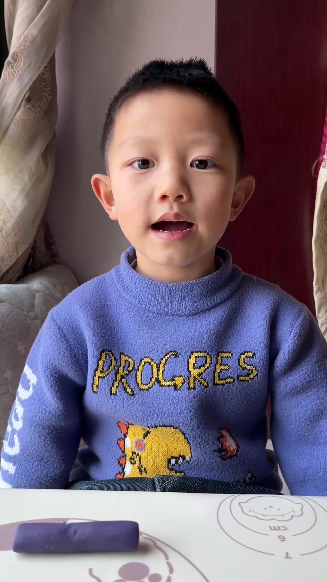 橡皮泥做巧克力棒棒糖,幼儿手工简单易学