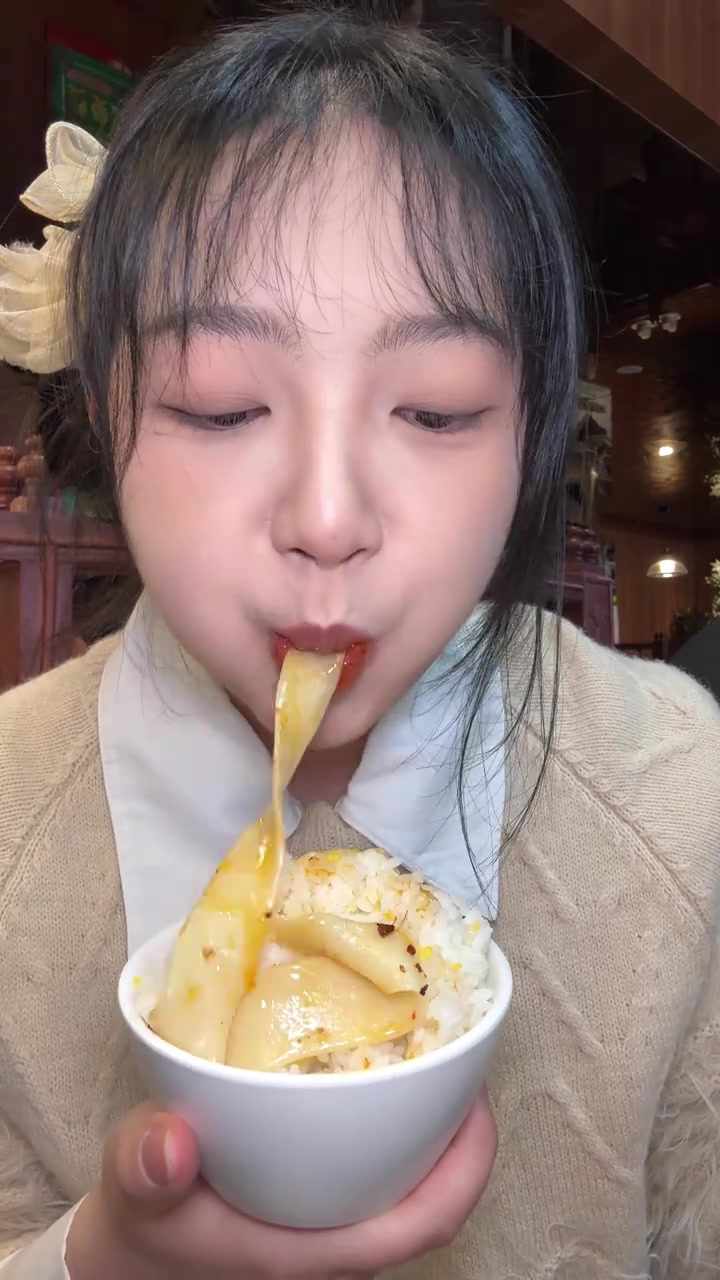 去重庆旅游别错过这家宝藏盖饭小店