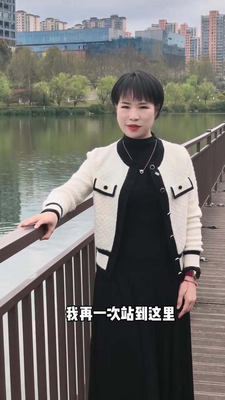 遵义新蒲新区的天鹅湖风景挺好看