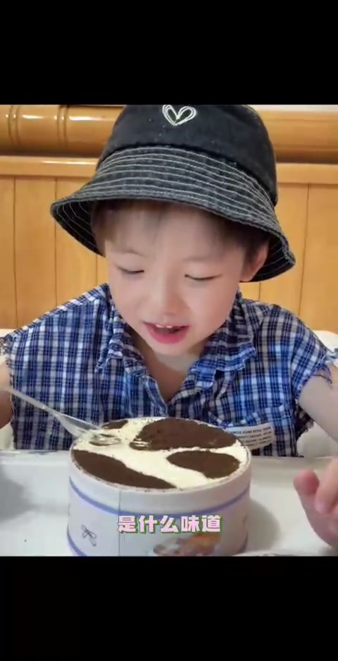 宝宝和姐姐送的蛋糕，一样香香软软哒