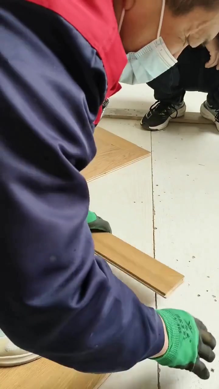 人字形木地板怎么贴?裁切安装全步骤
