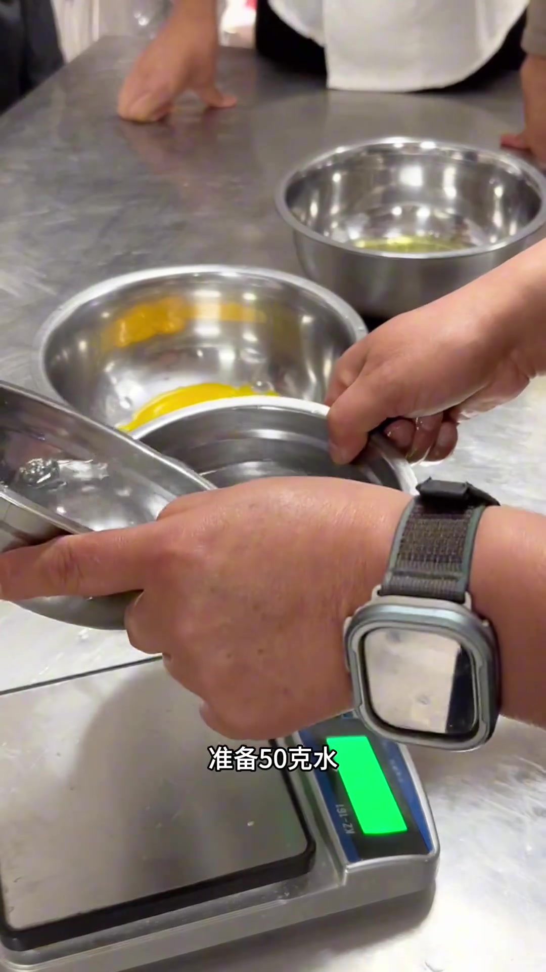 孩子早餐吃什么，在家做蛋糕，干净又好吃