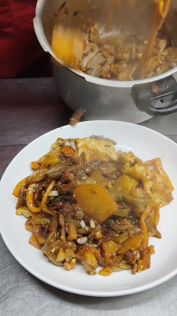 黑肉烩菜在家这样做大人小孩都喜欢吃简单易学双击屏幕收藏作品感谢支持!