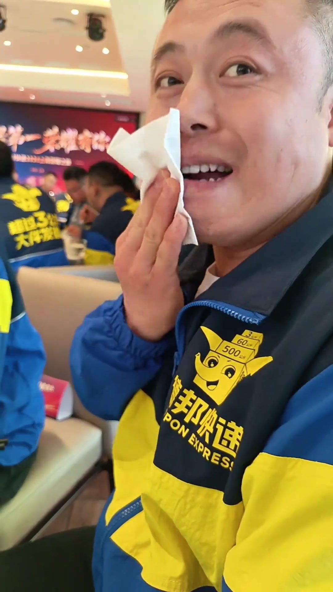 品尝正宗上海本帮菜,团队聚餐首选!