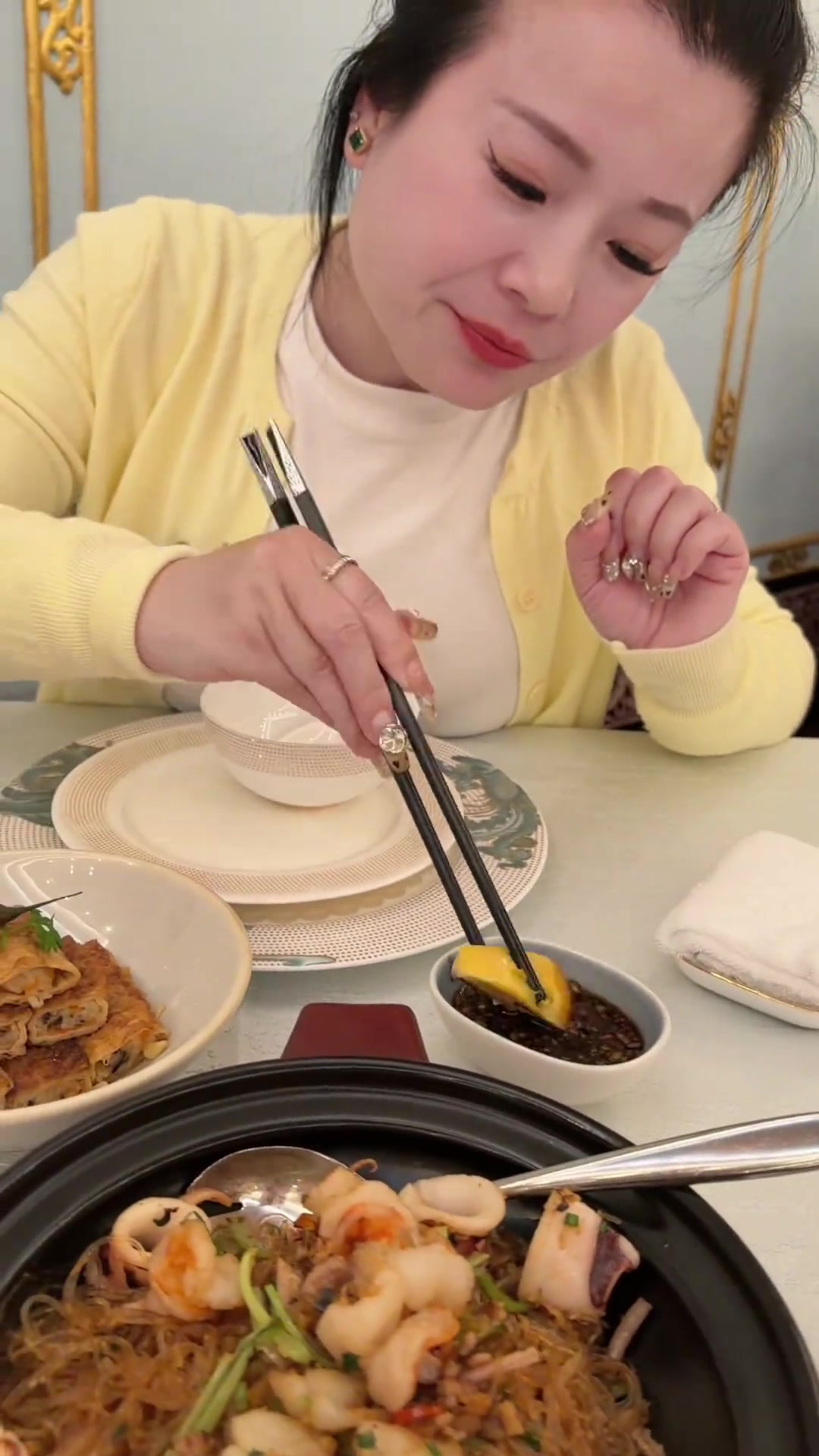 上海和平饭店打卡，菜品美味，价格亲民！