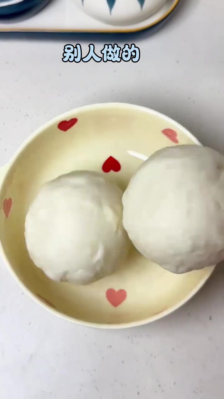 原来馒头真的能爆改成披萨哟,你们也去试试吧#空气炸锅美食 #空气炸锅烤蛋挞 #馒头披萨 #