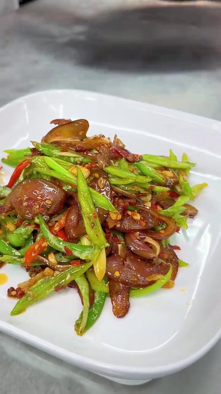 爆炒猪头肉,香辣过瘾,德阳特色美食教程!