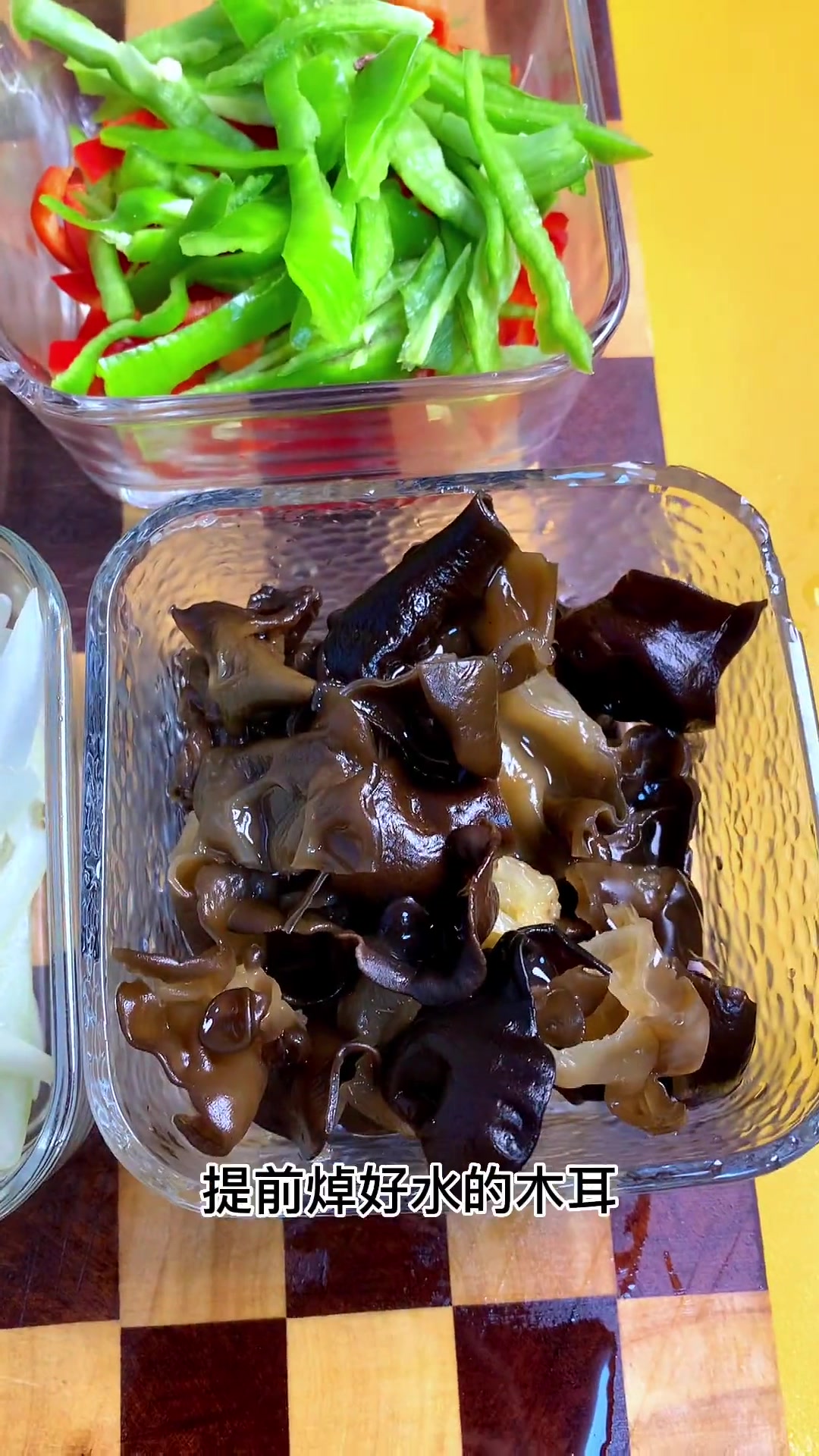 老姨开店三十年的手撕椒麻鸡配方