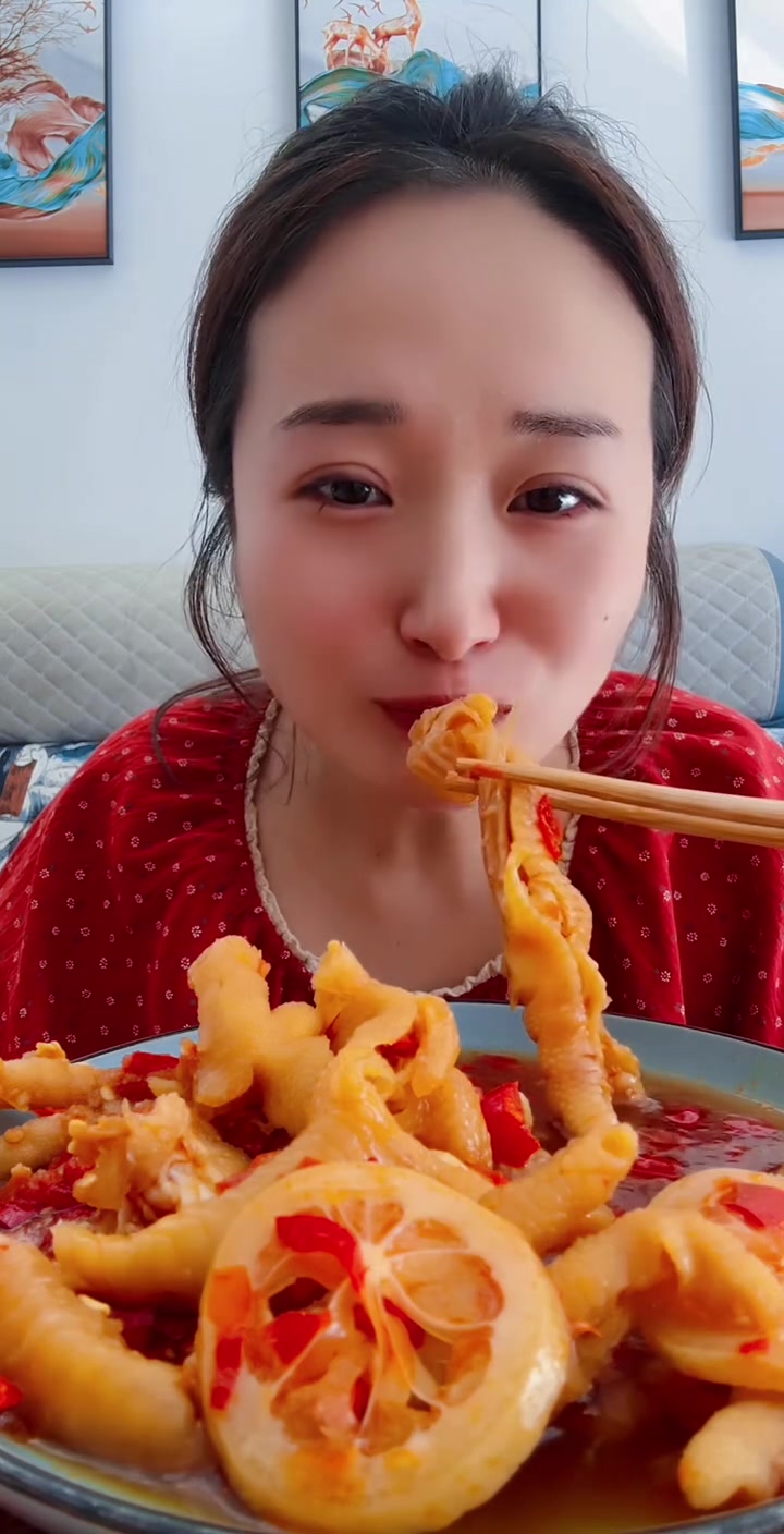 #网红酸辣无骨鸡爪 嘎嘎香