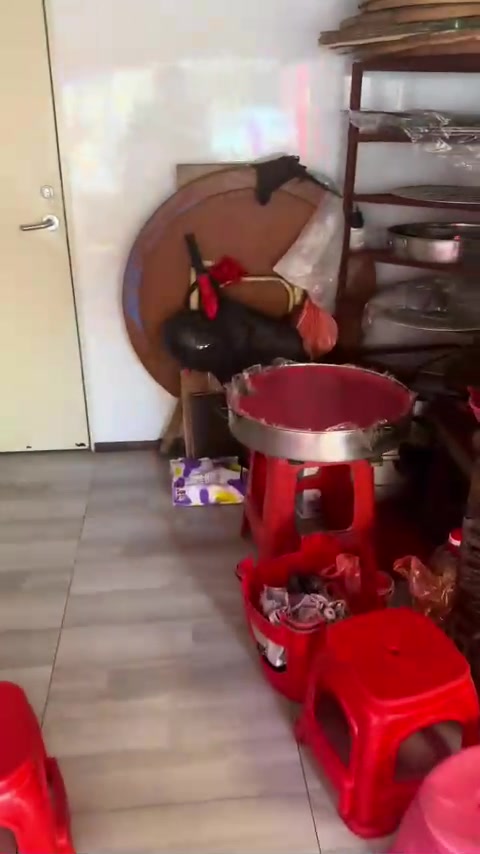 小时候阿嬷买的重糕粿，如今遇見有人做，情怀依旧