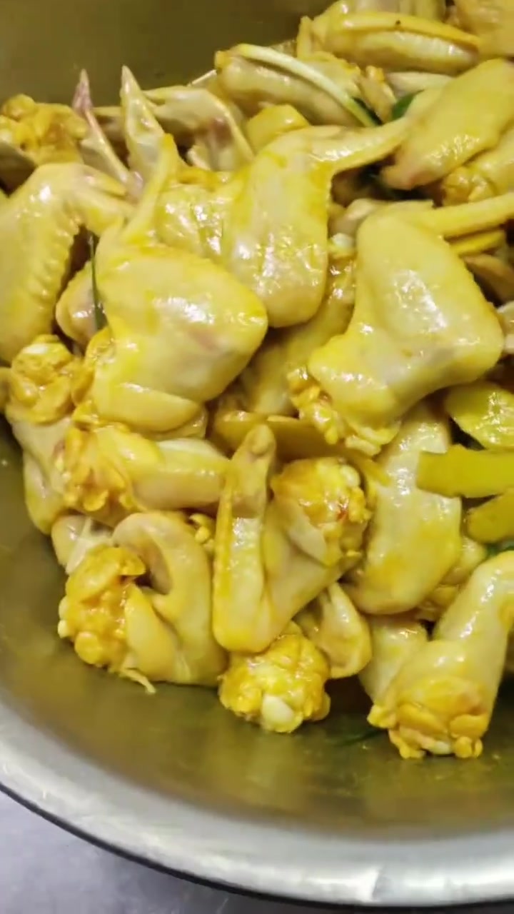 军供菜品盐焗鸡翘，舌尖上的美味