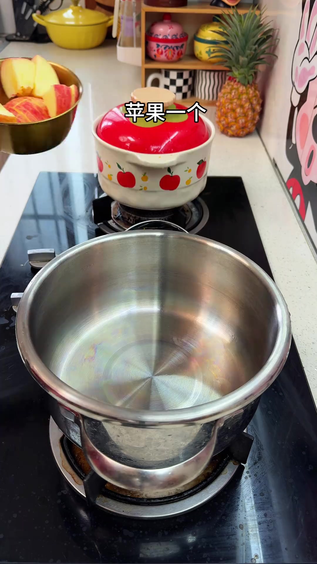 把排骨和苹果一起放进高压锅里,出锅就是一道特色美食,小朋友没见过也没吃过#苹果炖排骨#排骨