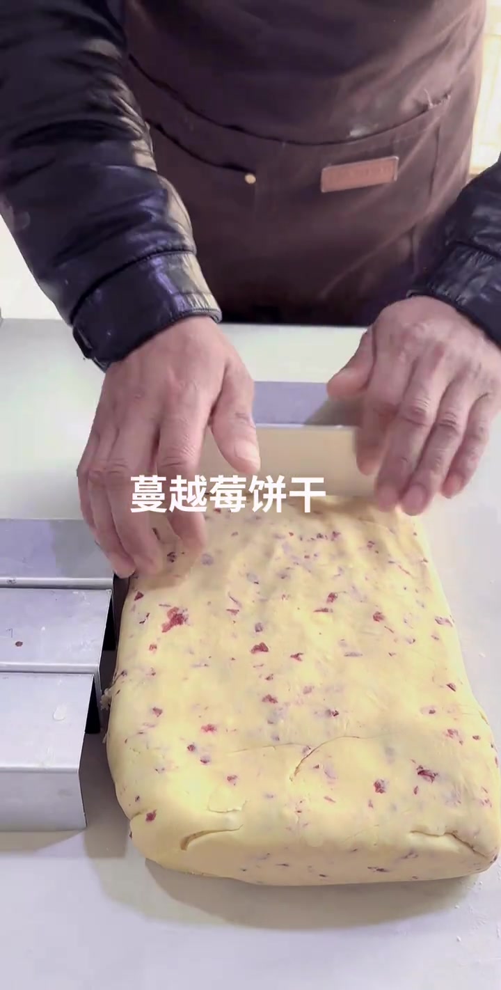 分享同城热门的生日蛋糕与面包