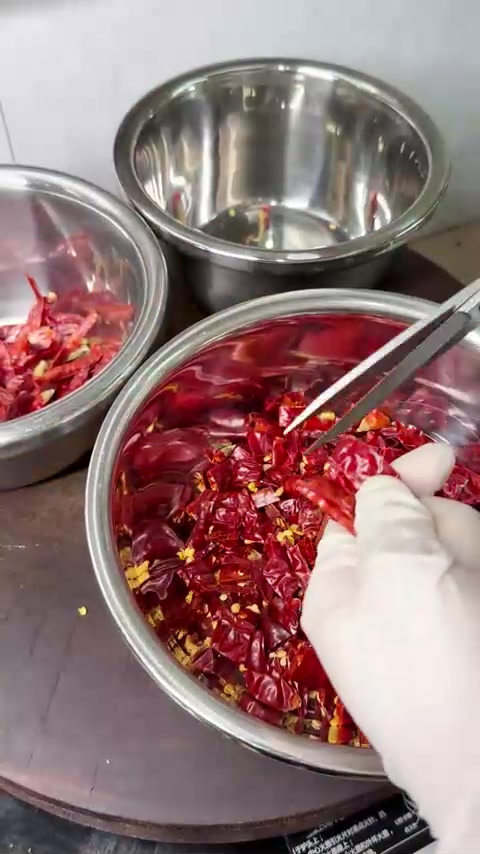 家庭版辣椒油教程分享，做法虽然简单，辣椒的醇香更让人回味