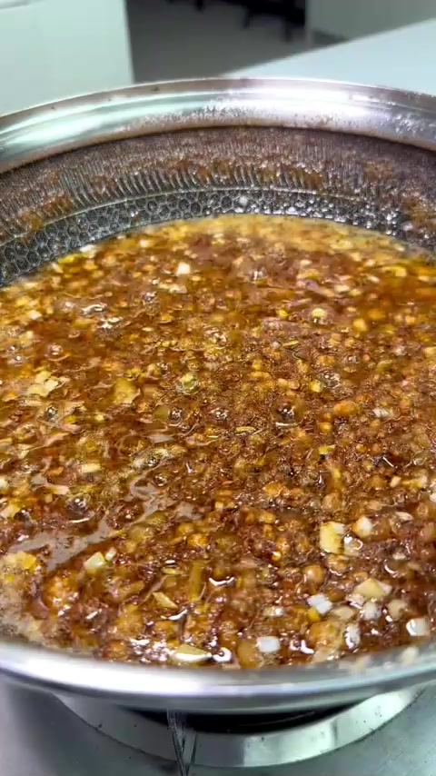 这样做的炸酱面，肥而不腻，不硬不柴