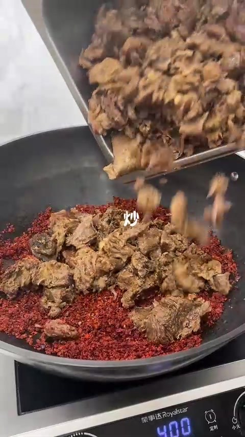 裸辞卖牛肉卷的日常