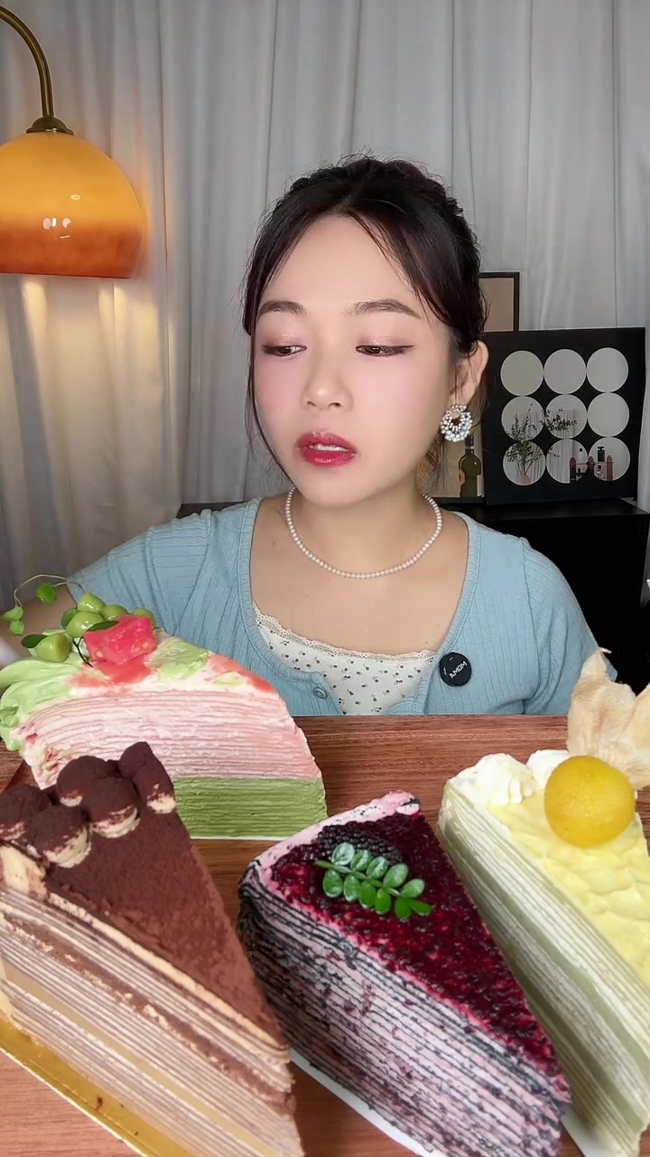 各种口味的千层蛋糕,每个口味都好好吃呀 #千层蛋糕 #芭乐千层蛋糕 #榴莲千层 #巧克力千