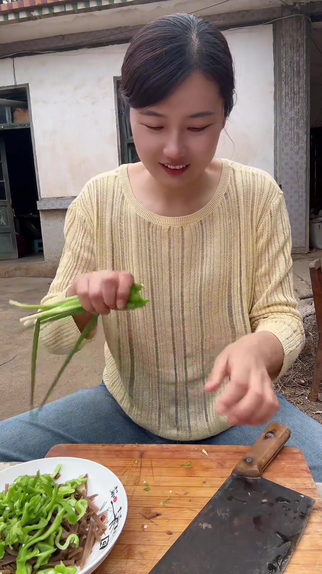 辣疙瘩咸菜配土鸡蛋卷煎饼,山东人都懂邯郸!