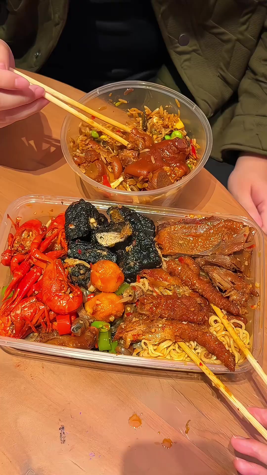 南昌巨美味臭豆腐小龙虾酱板鸭外卖，真的好吃强烈推荐