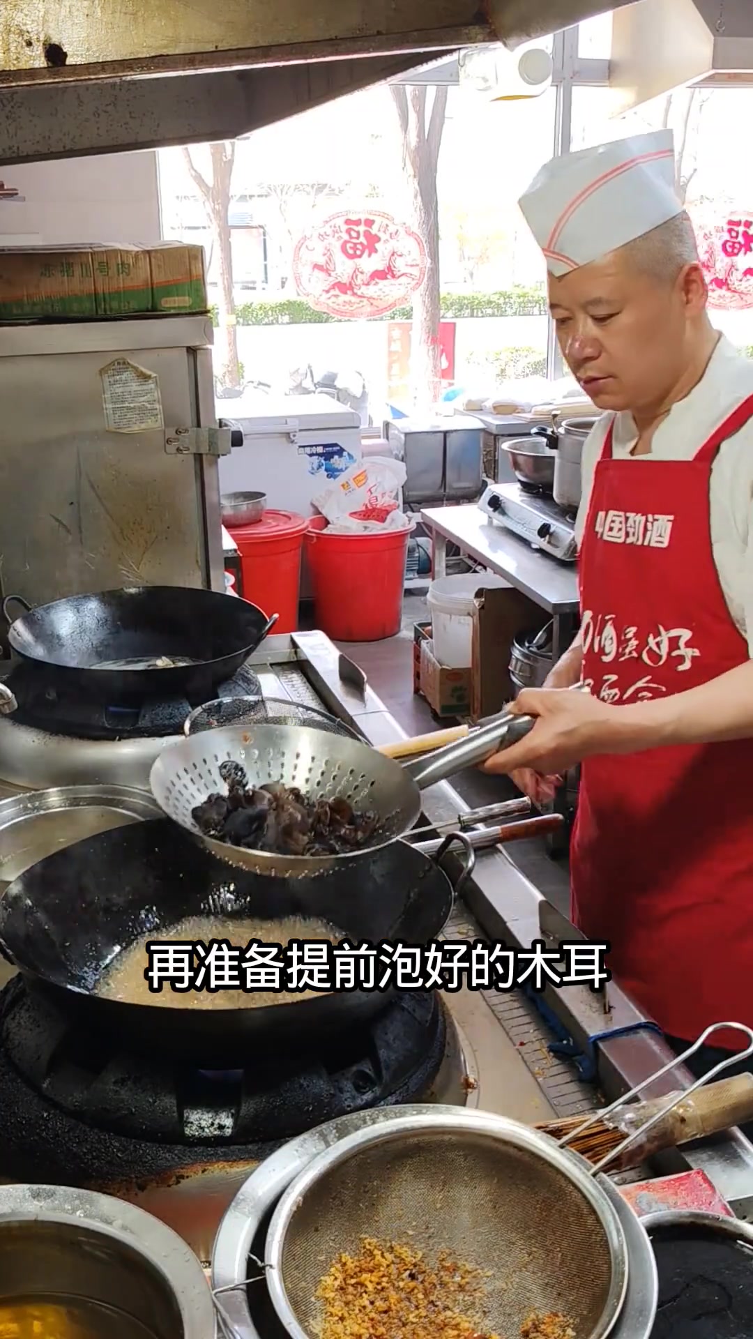 家常炒面山西做法,过油肉香嫩大人小孩都爱吃