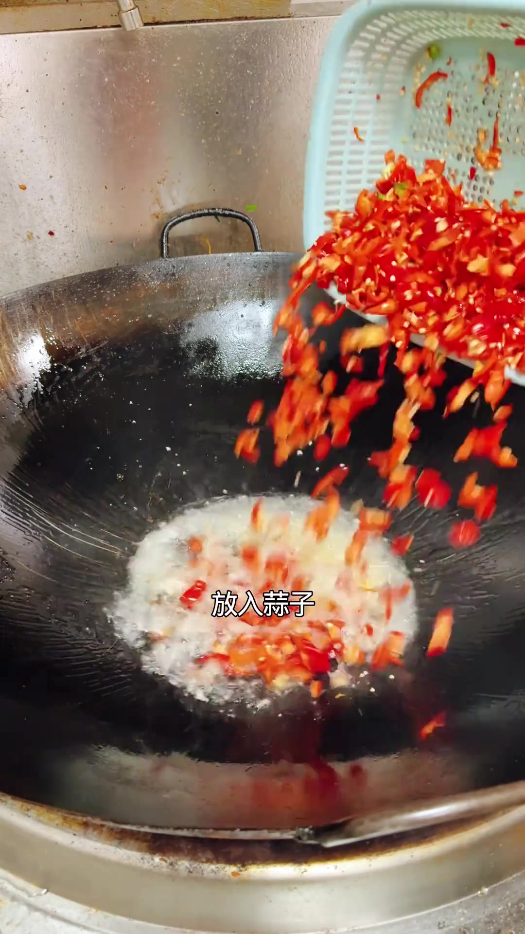 食堂大锅菜：西葫芦炒肉丝，鲜嫩下饭