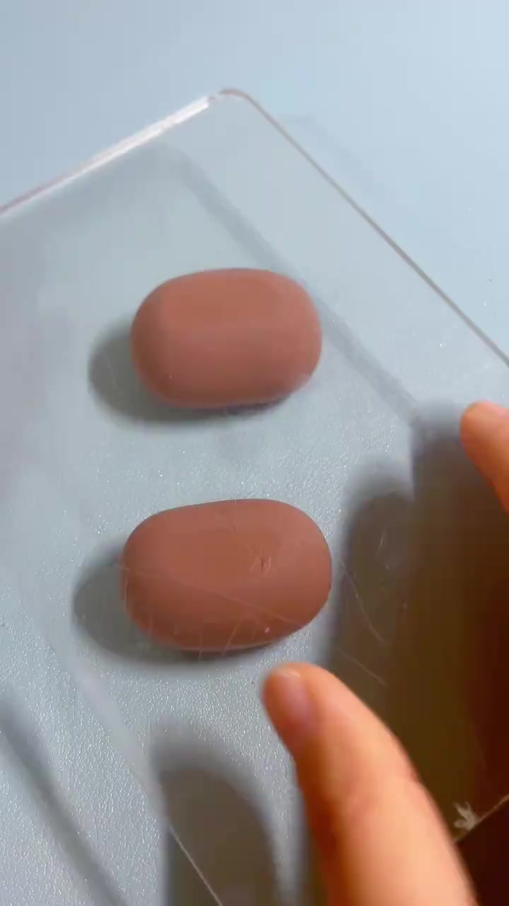 简单又好看的榴莲巧克力蛋糕教程，一起捏起来吧