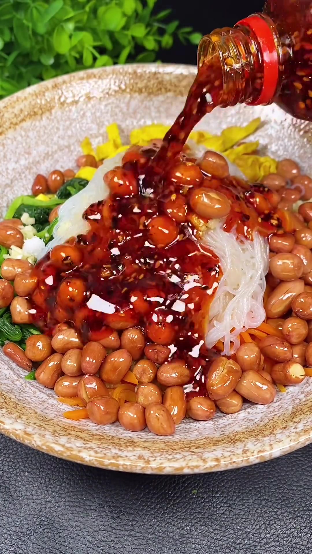 凉拌菠菜鸡蛋，超下饭的家常小菜