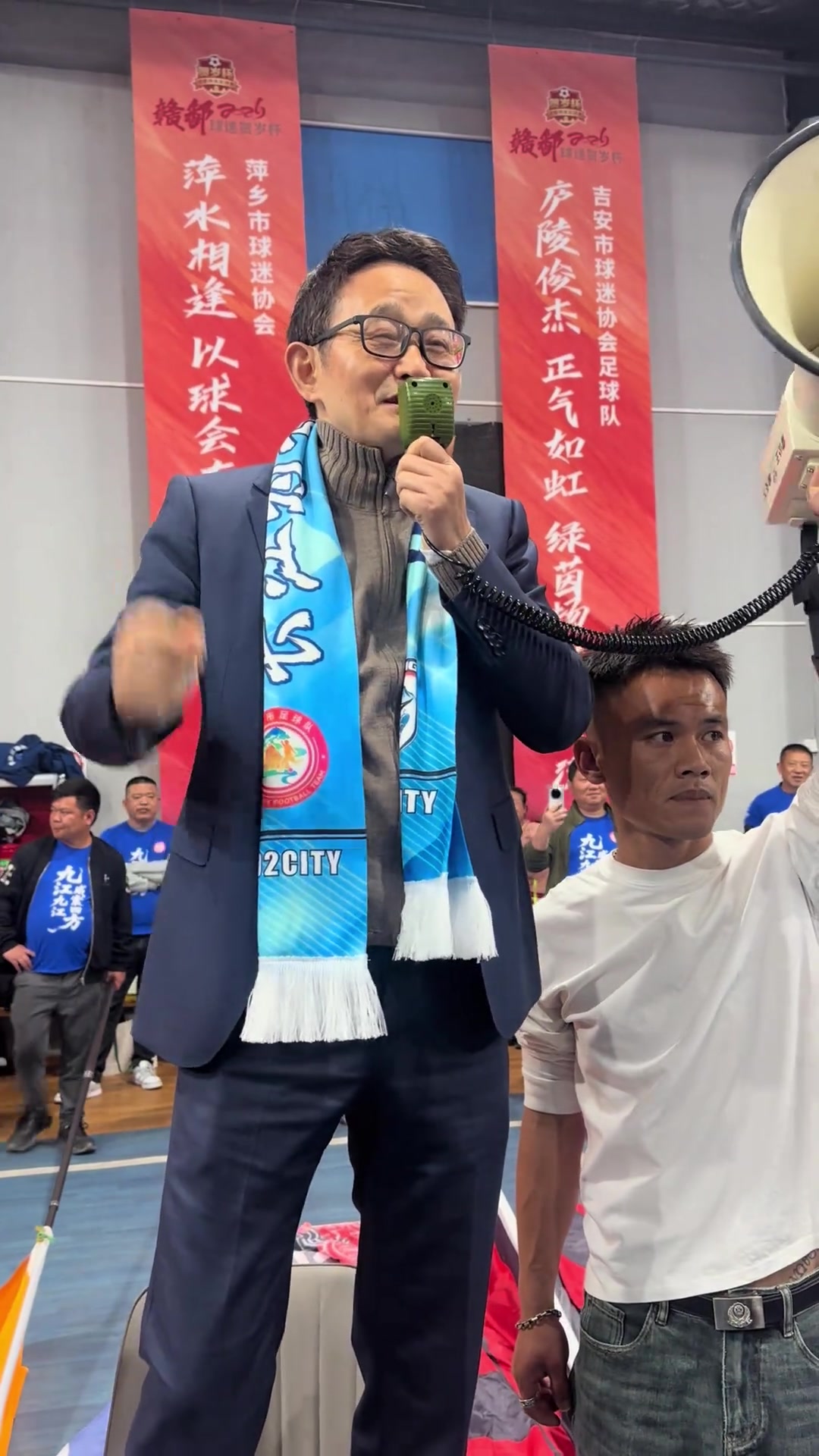 今天在黄总厂里排练,特约嘉宾是九江赣超主题歌