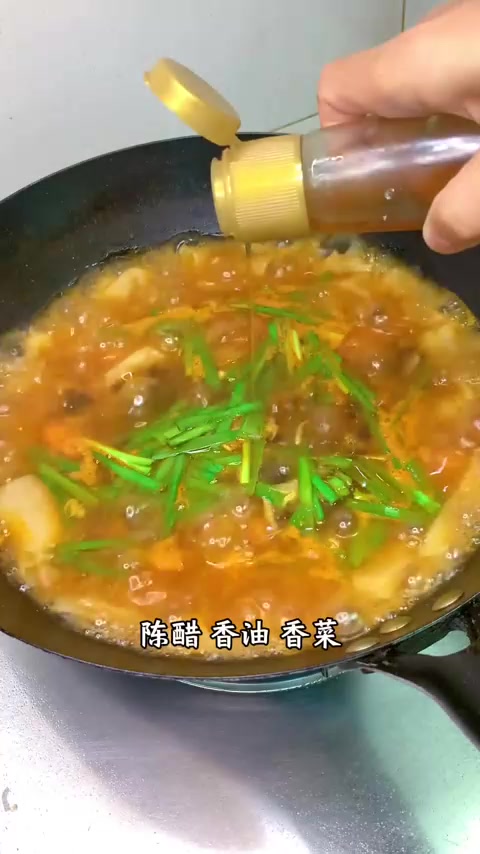 没胃口你就做这个酸汤面片儿!汤鲜味美还简单