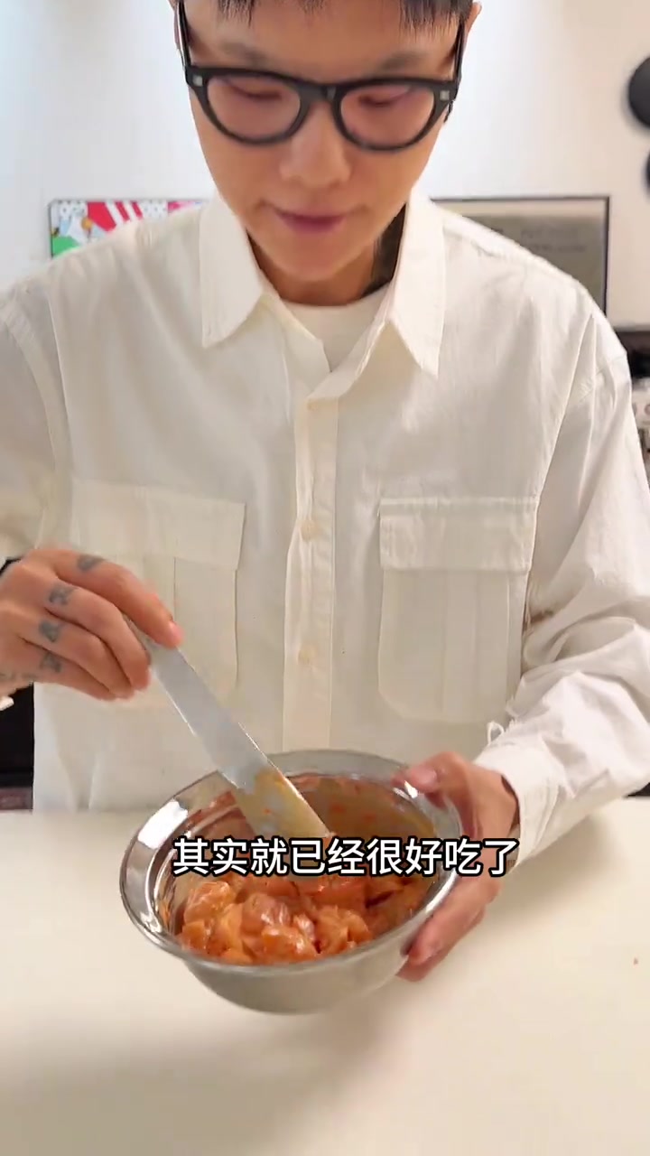 三文鱼波奇饭 不用开火,随便切一切拌一拌就可以的三文鱼波奇饭,真是好吃又方便#美食vlog