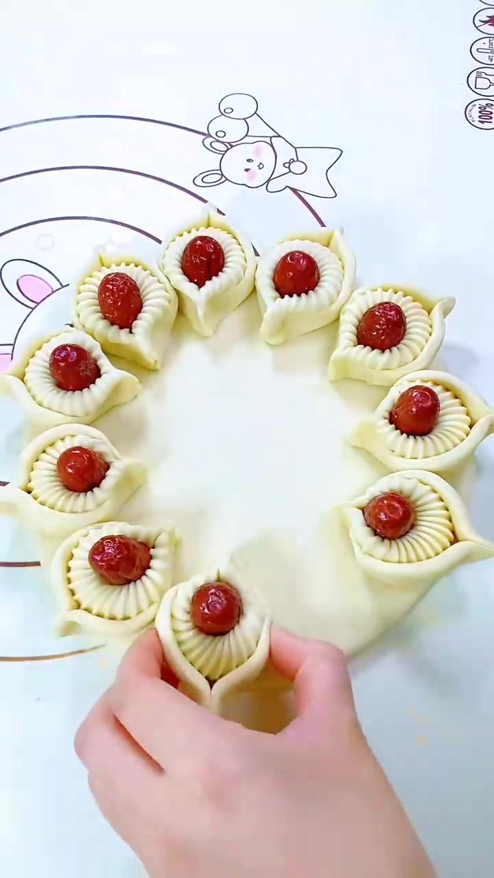 枣糕枣糕教程#面食分享#枣糕教程#过年蒸的枣花馒头做法#枣花