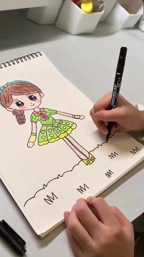卡通女孩简笔画