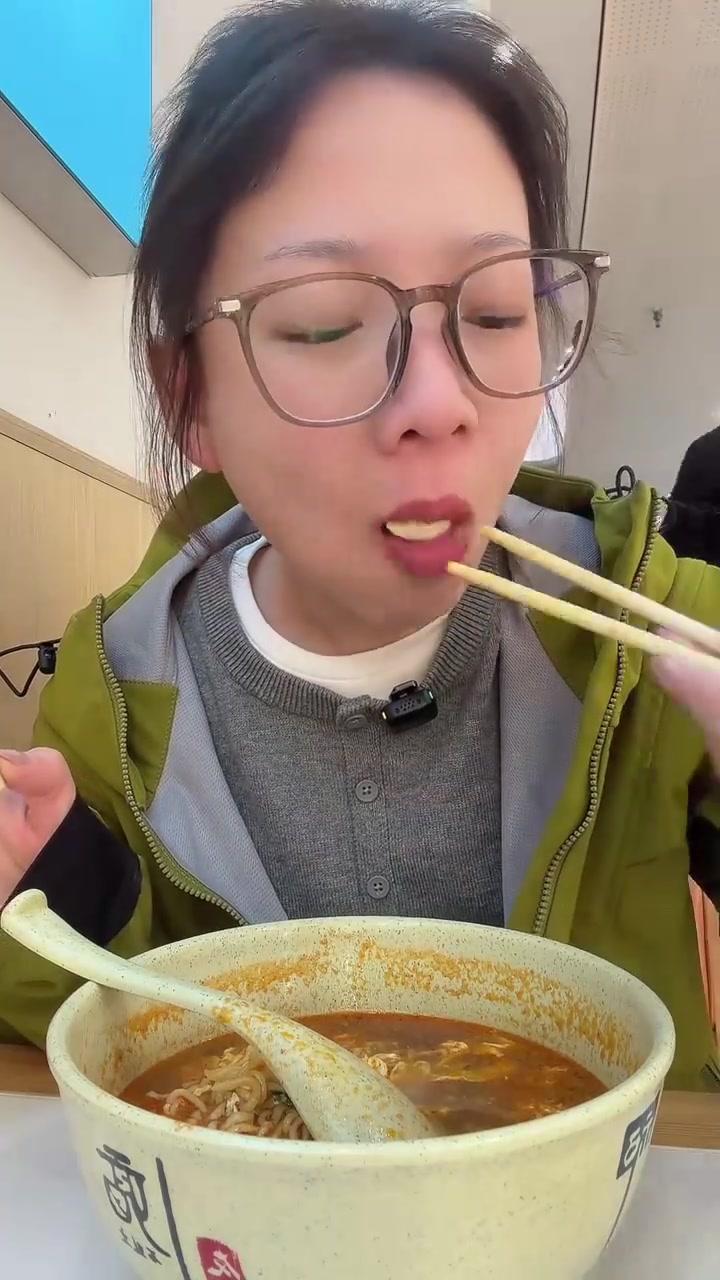 热气腾腾的包子