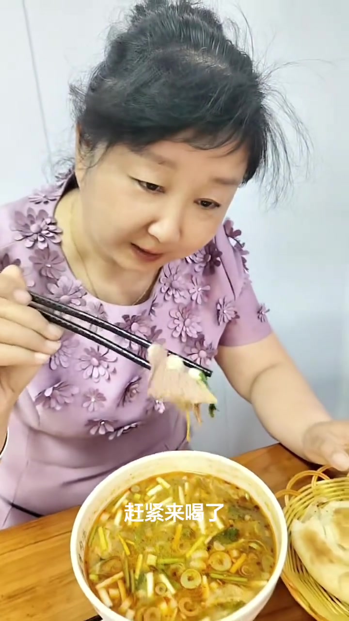 洛阳南关小碗牛肉汤飘香