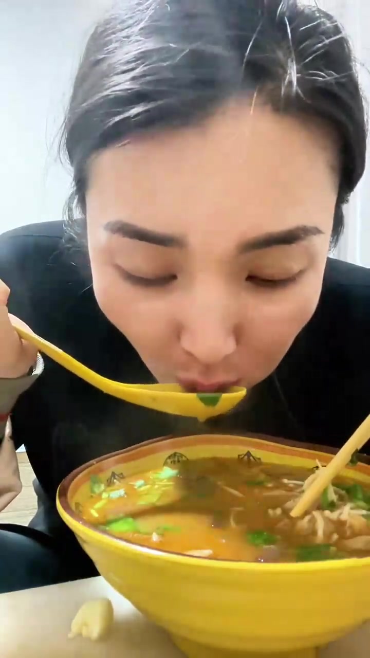 比大宅门里老屁吃的驴肉卷饼都好吃