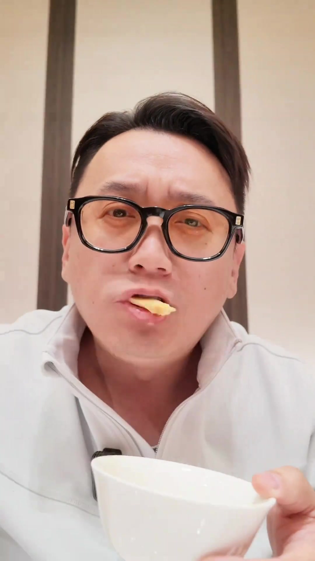 广州对盐焗鸡的认知,高端粤菜除了好吃,情绪价值也足