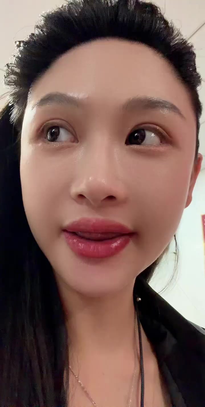 明天要上学啦，我的小可爱