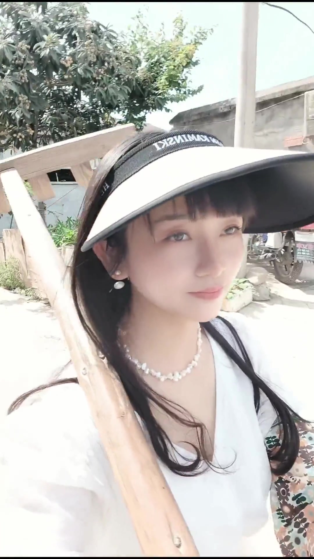 520在家农忙晒油菜籽，大侄女贴心话语暖人心