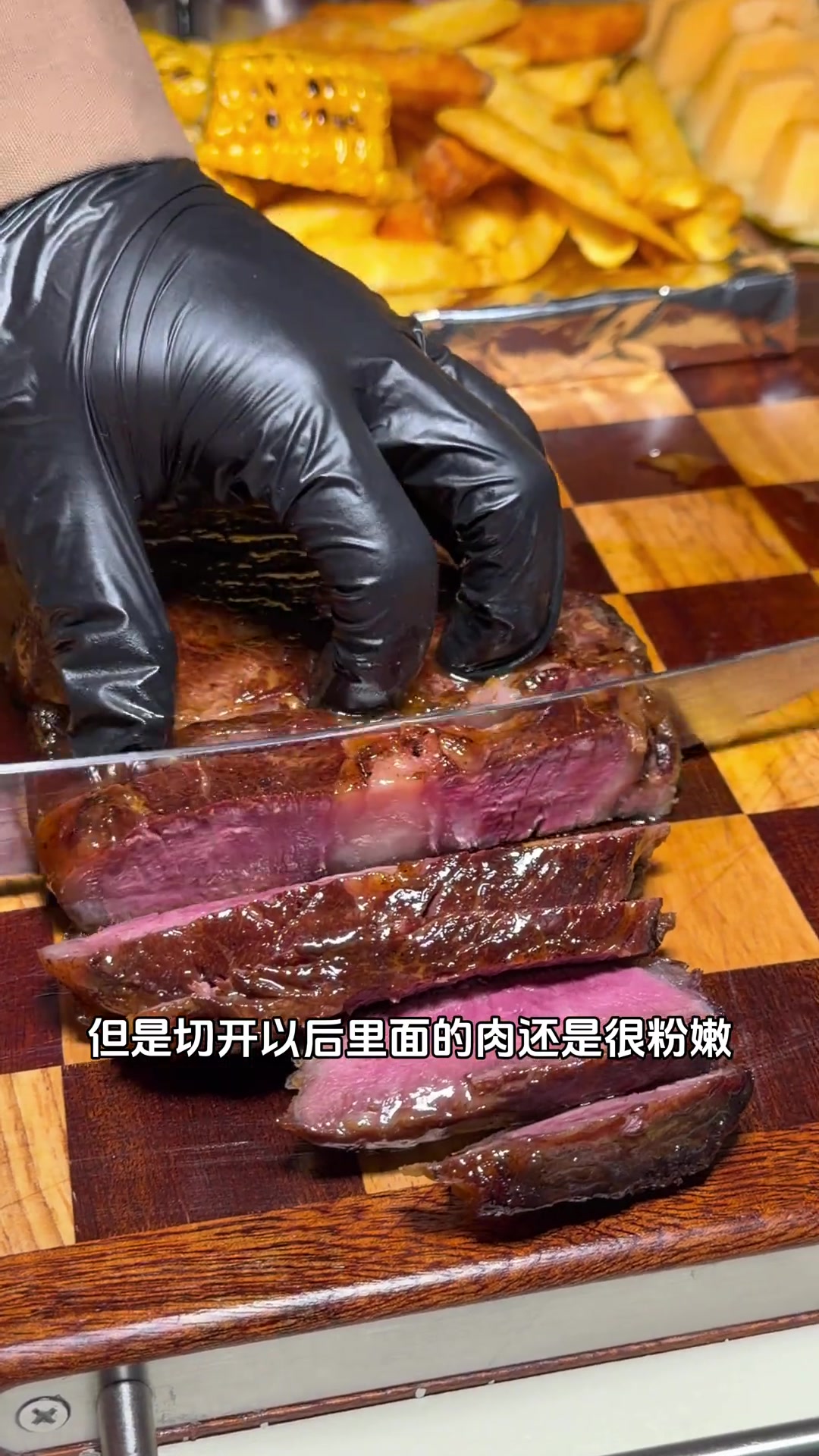 昆明宝藏店，干式熟成牛排与鳗鱼的秘密藏在这个柜子里