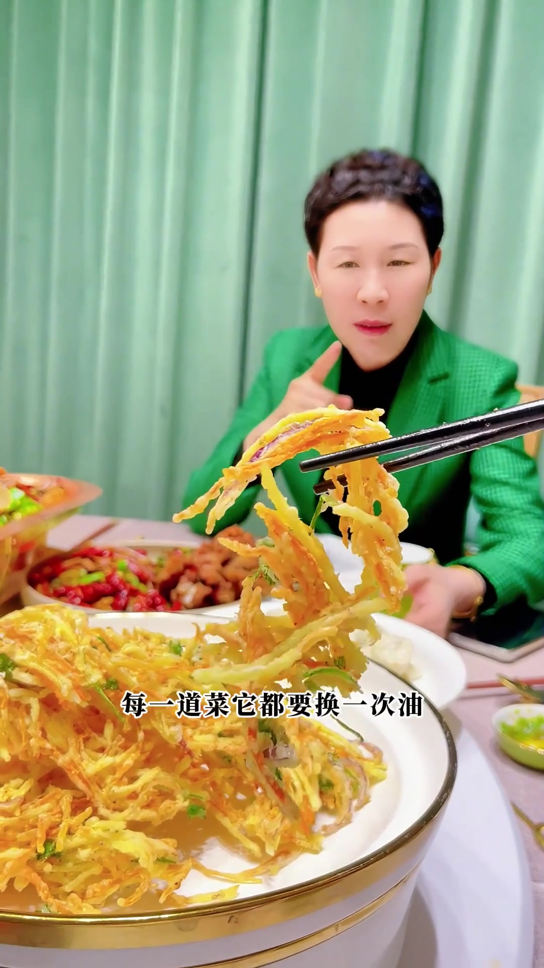 丝路东方尝新菜日常:虾仁水饺
