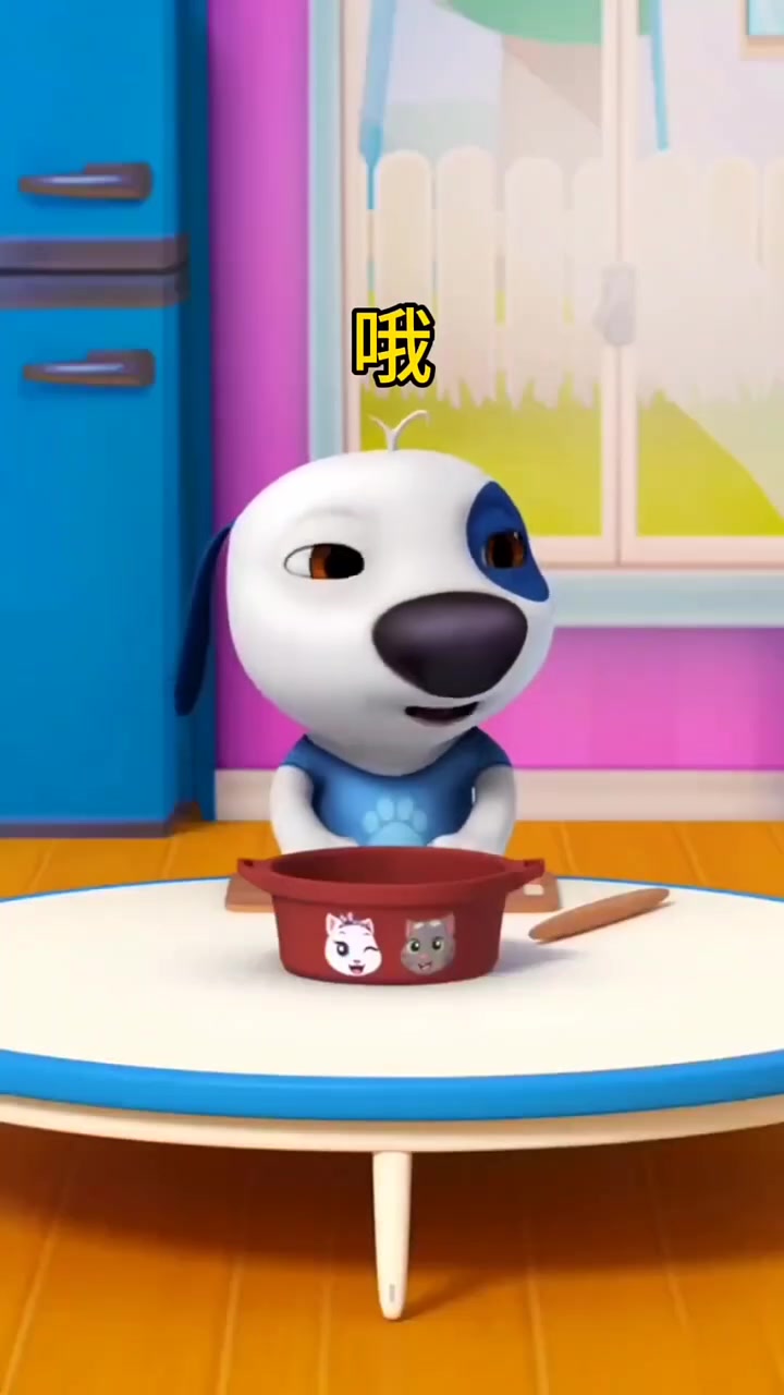 汤姆猫竟在厕所里吃包子？