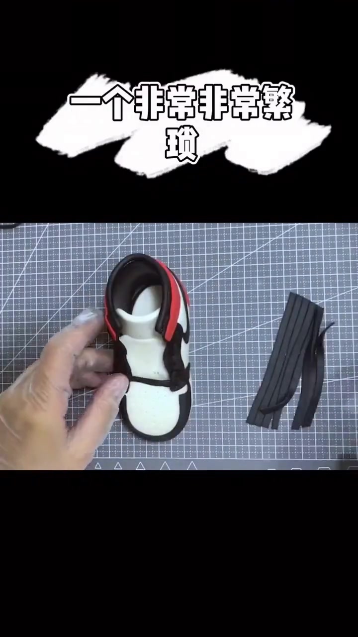 为什么翻糖蛋糕这么贵?揭秘翻糖蛋糕制作流程