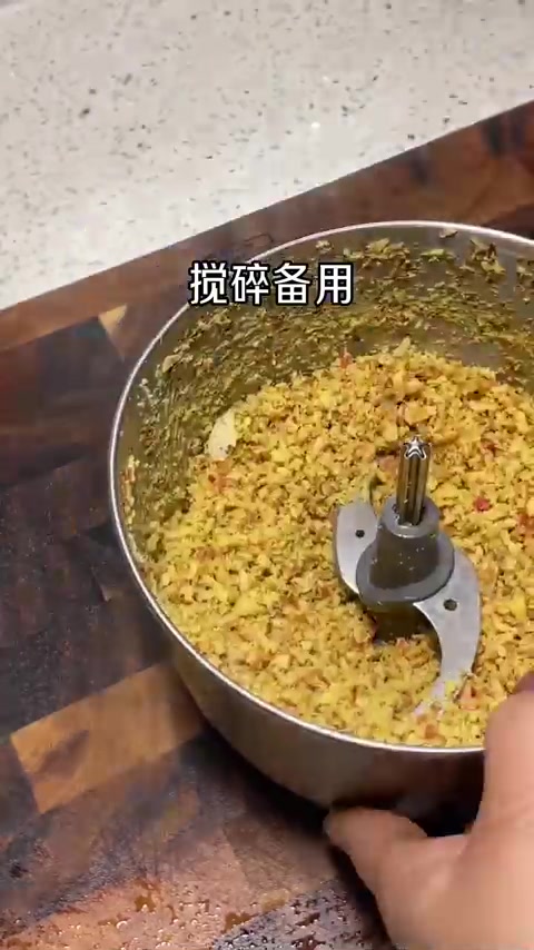 潮汕人爱吃的咸菜！家家会腌，白粥标配，酥脆爽口！