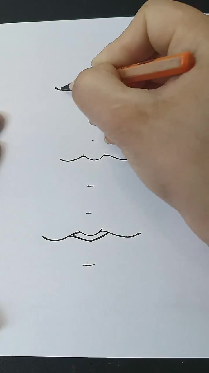 一学就会的简笔画：不同嘴巴画法教程