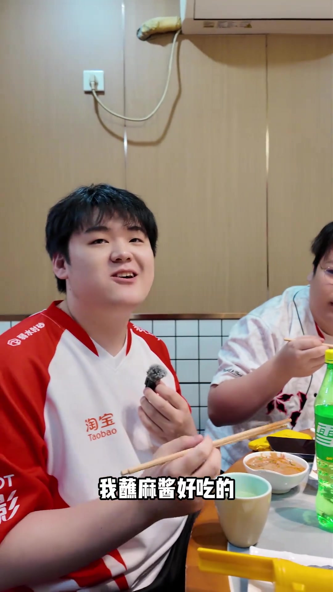 红瓦探店日记：打卡南门涮肉，热气腾腾老北京铜锅