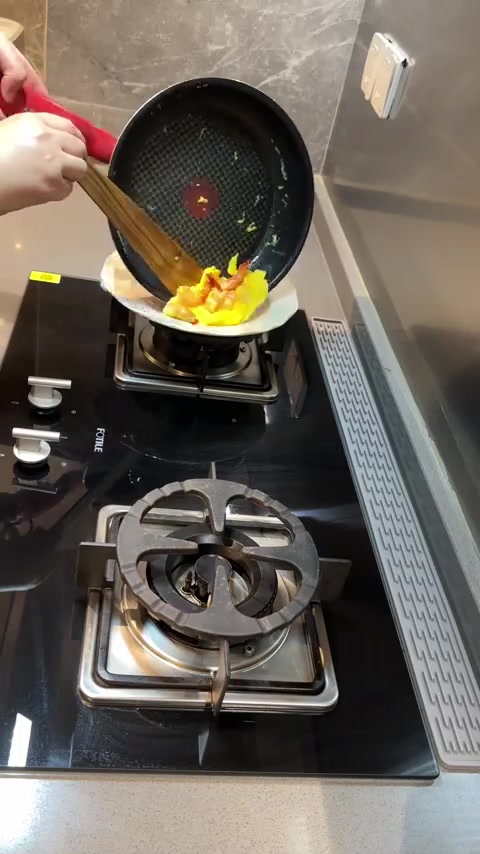 虾仁滑蛋早餐盘，营养健康早餐