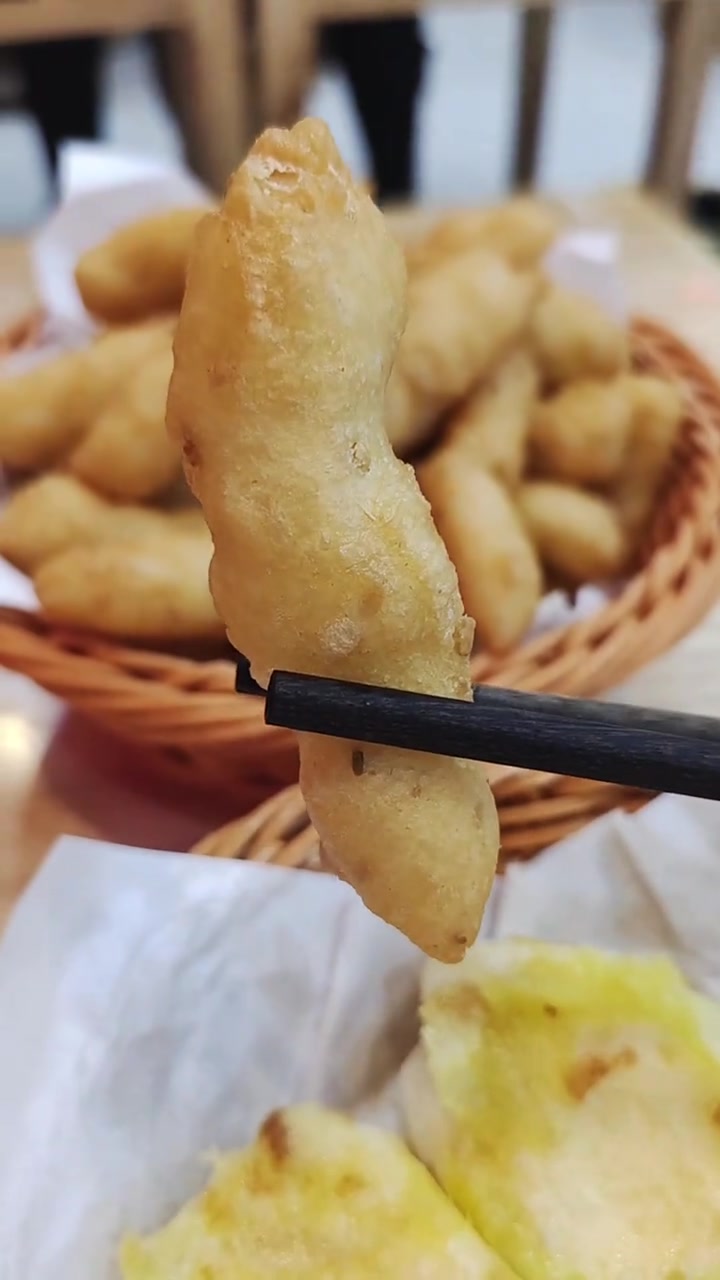 高群生胡辣汤，非遗美食打卡，济南美食攻略，东城逸家
