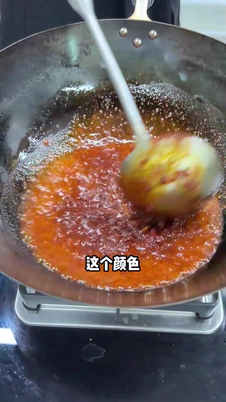 00后白天化妆,晚上兼职卖铁板鱿鱼,吃过最好吃的铁板鱿鱼配方