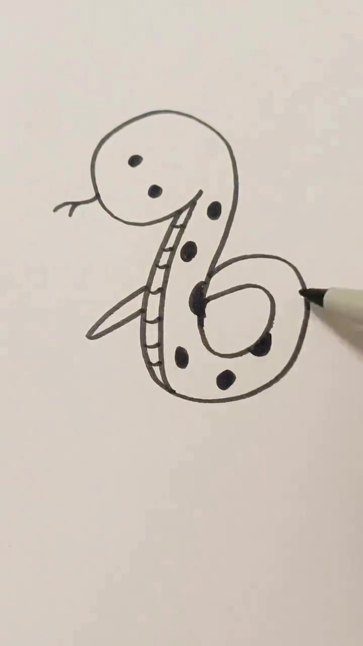 超超超简单简笔画之十二生肖—蛇儿画法