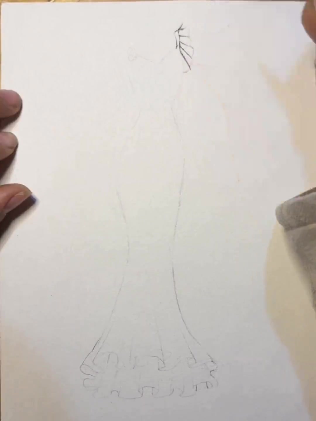 绘画教程，鱼尾裙画法详细步骤